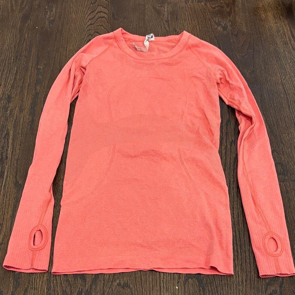 Lululemon Athletica Women’s Coral Long Sleeve Top Size 4